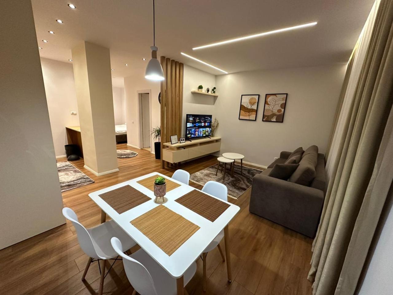 Fa Apartments At City Center 02 Tiran Dış mekan fotoğraf